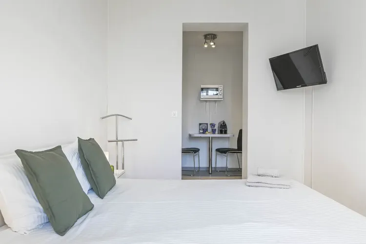 Studio, Grancy, Lausanne Interior 1