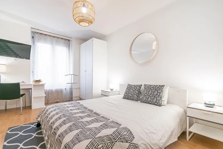 Furnished studio near Lausanne train station with Wi-Fi Interior 1