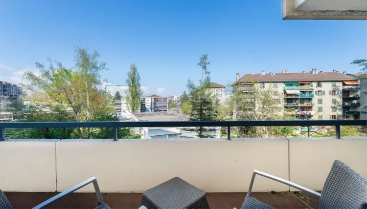 Very nice apartment with balcony 1-bedroom in Charmilles, Geneva Interior 4