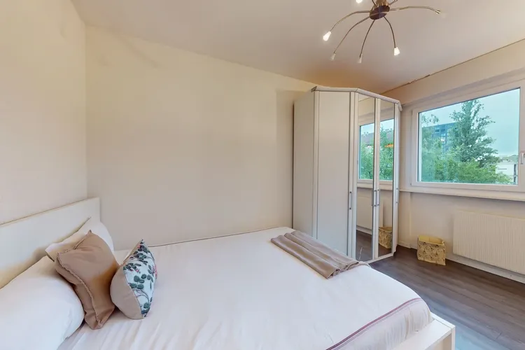 Very nice apartment with balcony 1-bedroom in Charmilles, Geneva Interior 1