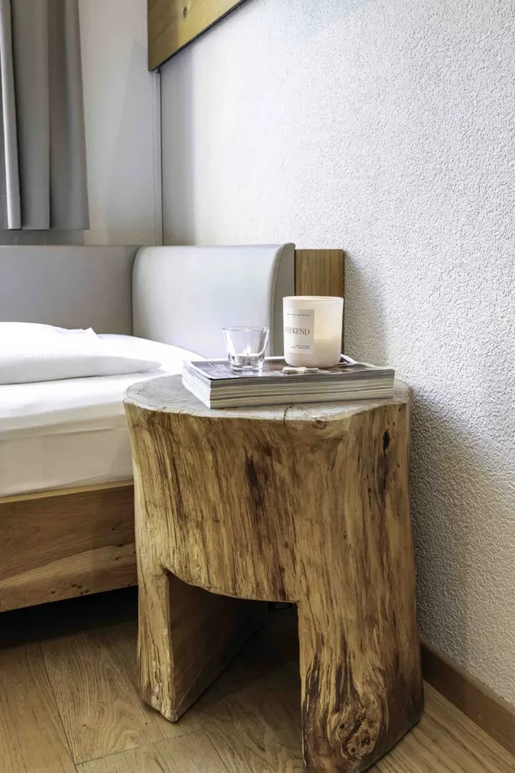 Single hotel room Interior 3