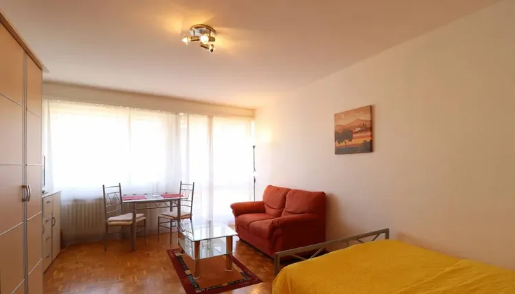 Charming studio apartment in Champel, Geneva Interior 1