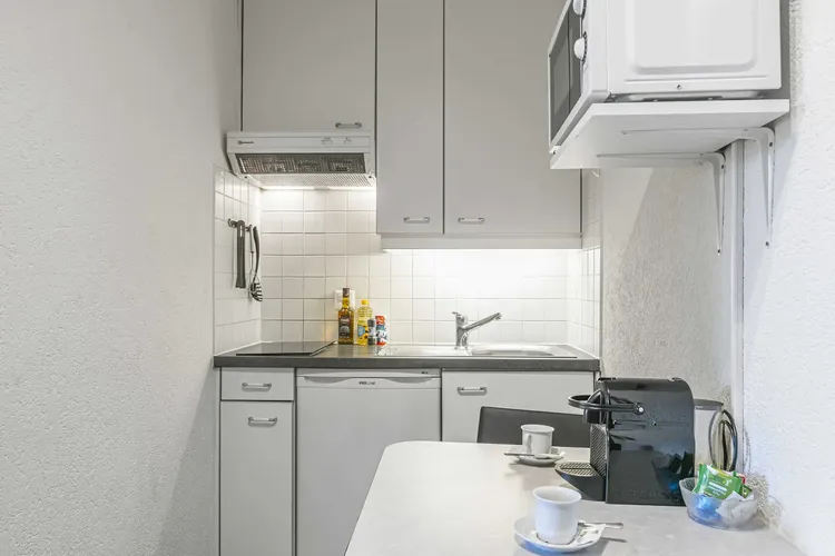 Studio meublé proche gare de Lausanne avec Wi-Fi Interior 4