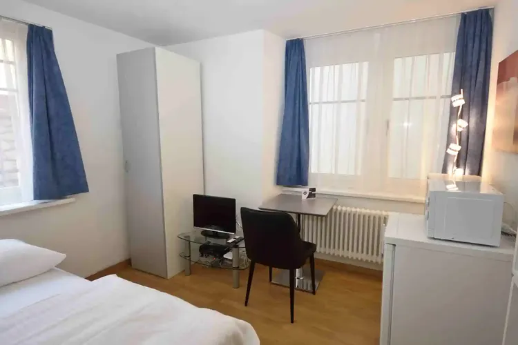 Beautiful studio ideally located in the heart of Zurich and close to Bahnhofstrasse.