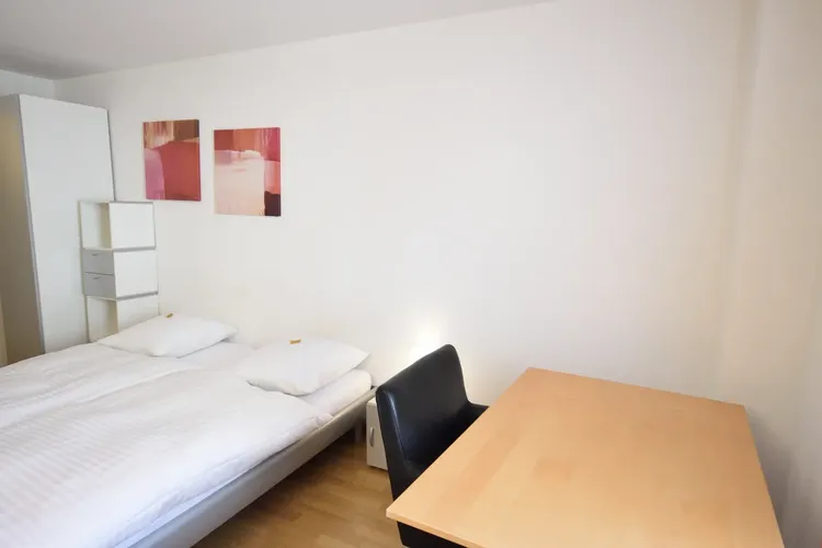 Beautiful studio ideally located in the heart of Zurich and close to Bahnhofstrasse. Interior 2