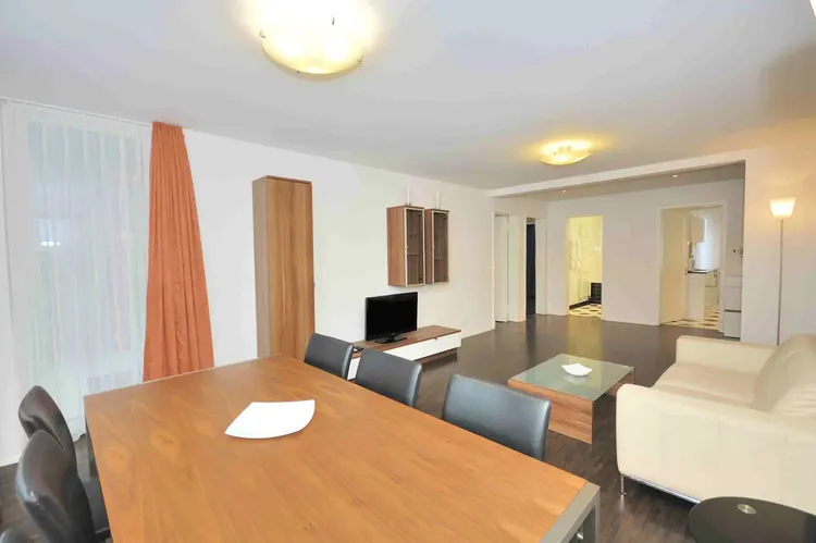 Beautiful two bedrooms in the heart of Zurich. Interior 2