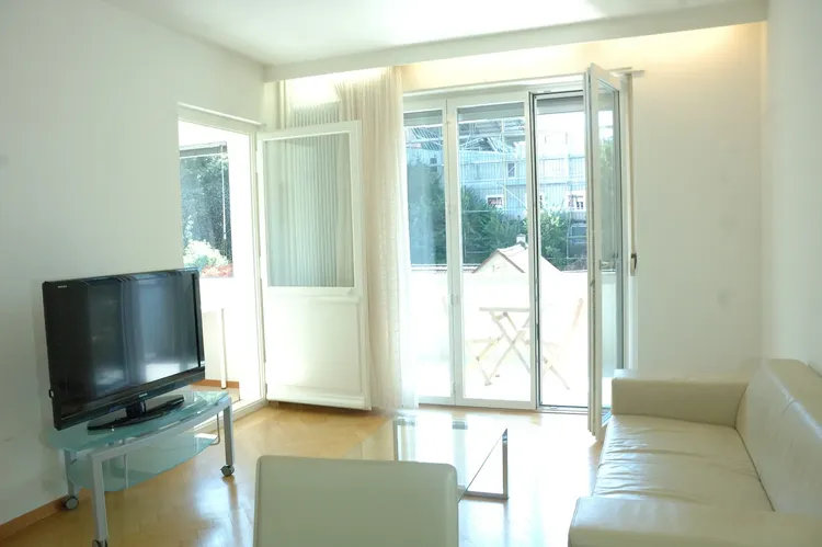 Beautiful apartment in the city center of Zurich Interior 2