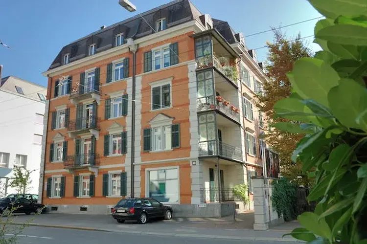 Charming 2 bedrooms in a residential area of Zurich. Interior 1