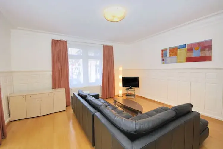 Charming 2 bedrooms in a residential area of Zurich. Interior 4